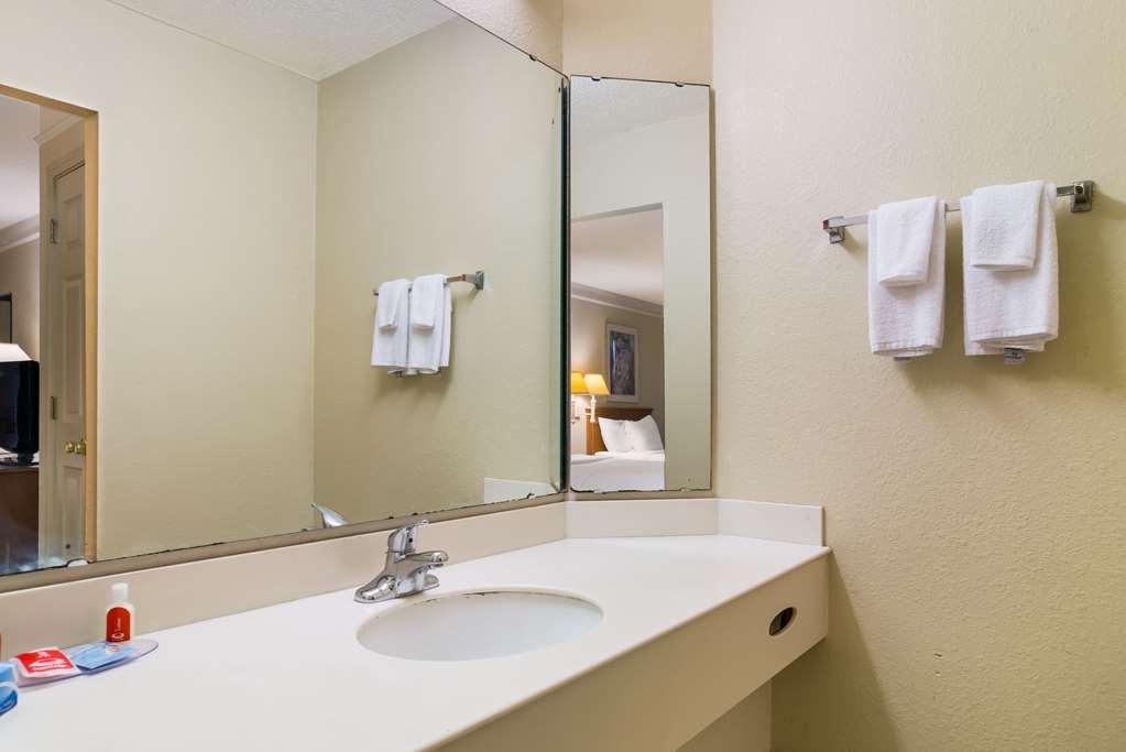 Econo Lodge Georgetown Bagian luar foto