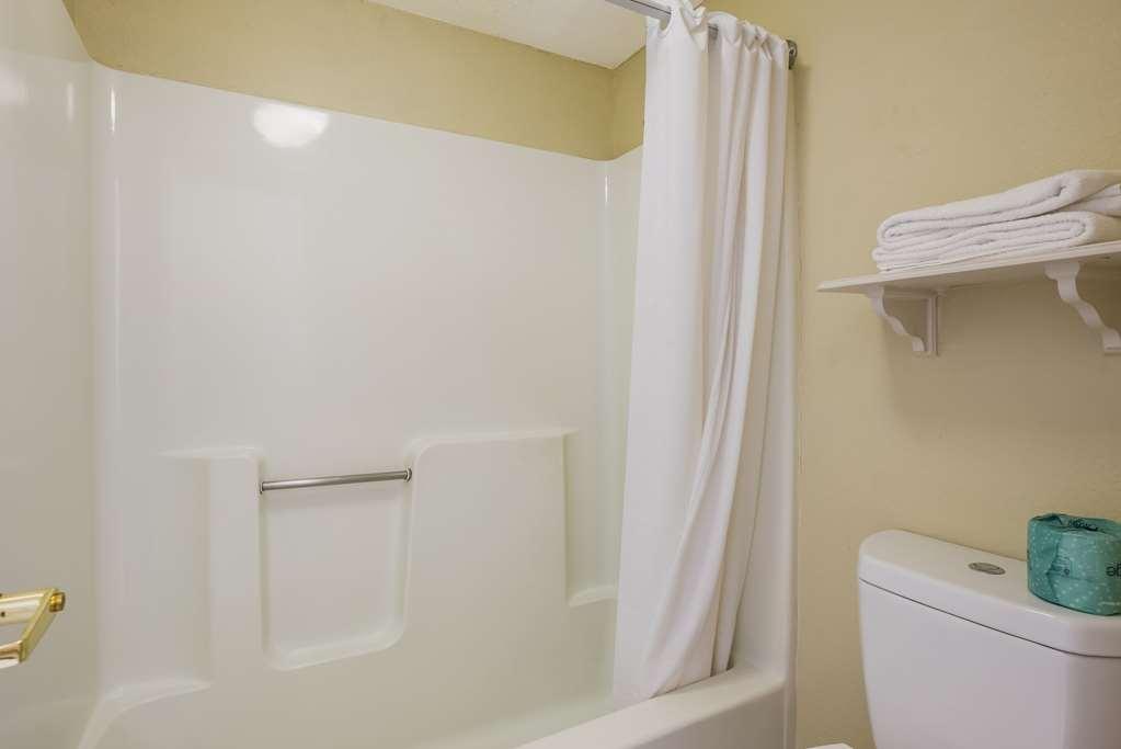 Econo Lodge Georgetown Bagian luar foto