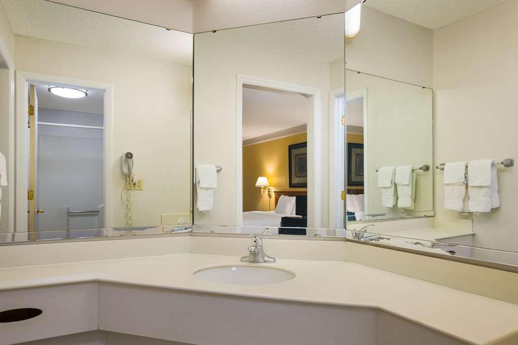 Econo Lodge Georgetown Bagian luar foto