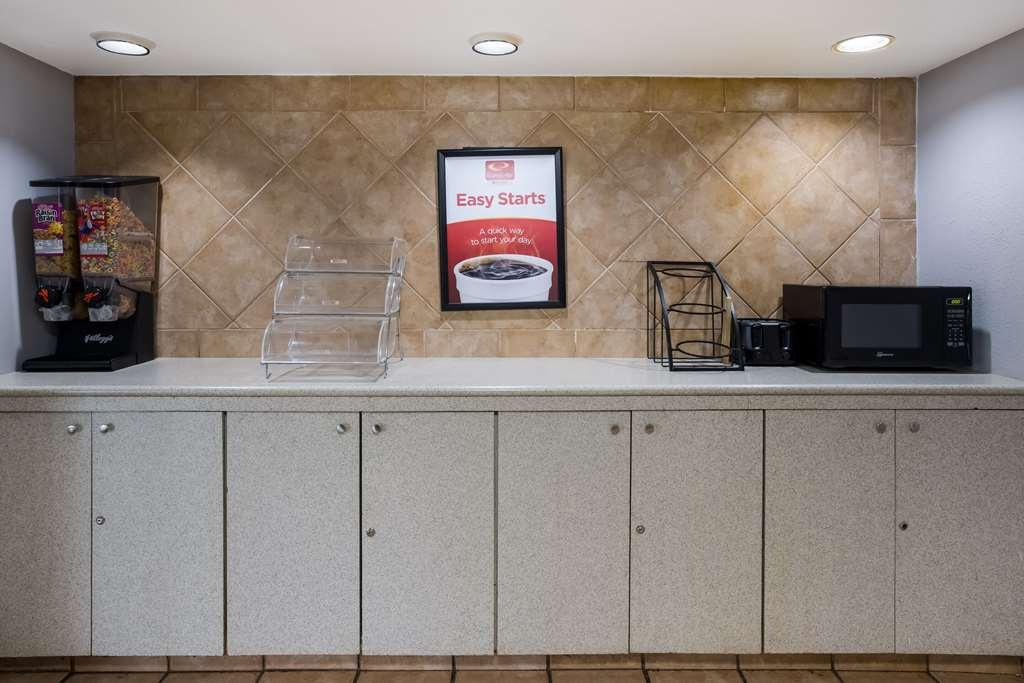 Econo Lodge Georgetown Bagian luar foto